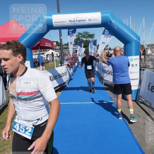 17.08.2025 - KN Förde Triathlon 2025 MichiJ http://msf.ph/oto/8598331 17.08.2025 14:00:33 Laufen 432, 452 meine-sportfotos.de