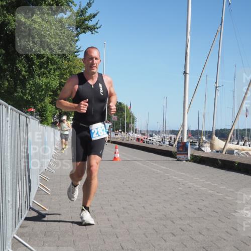 17.08.2025 - KN Förde Triathlon 2025 KatJ http://msf.ph/oto/8598381 17.08.2025 11:48:46 Laufen 282, 620 meine-sportfotos.de