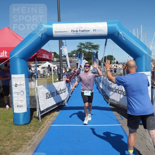 17.08.2025 - KN Förde Triathlon 2025 MichiJ http://msf.ph/oto/8598811 17.08.2025 14:01:59 Laufen 504 meine-sportfotos.de