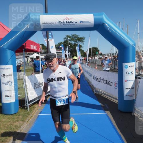 17.08.2025 - KN Förde Triathlon 2025 MichiJ http://msf.ph/oto/8598819 17.08.2025 12:12:43 Laufen 321, 340 meine-sportfotos.de