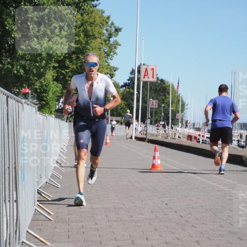 17.08.2025 - KN Förde Triathlon 2025 KatJ http://msf.ph/oto/8598826 17.08.2025 11:50:00 Laufen 274, 294 meine-sportfotos.de