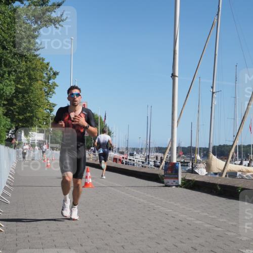 17.08.2025 - KN Förde Triathlon 2025 KatJ http://msf.ph/oto/8598918 17.08.2025 11:50:11 Laufen 358 meine-sportfotos.de