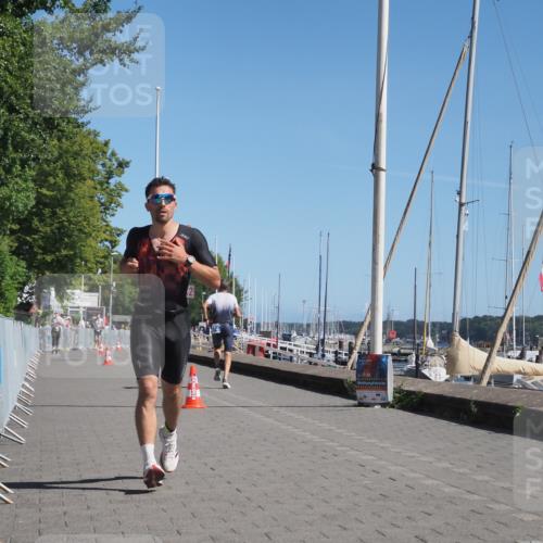 17.08.2025 - KN Förde Triathlon 2025 KatJ http://msf.ph/oto/8598921 17.08.2025 11:50:11 Laufen 358 meine-sportfotos.de