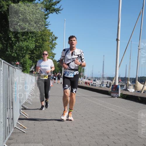 17.08.2025 - KN Förde Triathlon 2025 KatJ http://msf.ph/oto/8599015 17.08.2025 11:50:34 Laufen 299, 611 meine-sportfotos.de