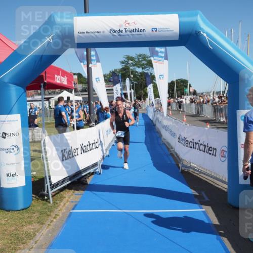 17.08.2025 - KN Förde Triathlon 2025 MichiJ http://msf.ph/oto/8599118 17.08.2025 12:13:37 Laufen 282, 324 meine-sportfotos.de