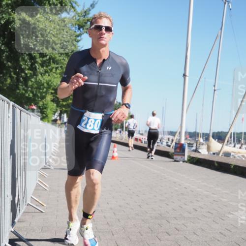 17.08.2025 - KN Förde Triathlon 2025 KatJ http://msf.ph/oto/8599132 17.08.2025 11:50:47 Laufen 272, 280, 306, 604 meine-sportfotos.de