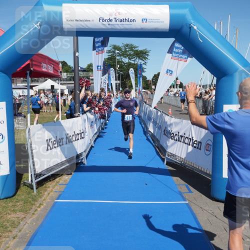 17.08.2025 - KN Förde Triathlon 2025 MichiJ http://msf.ph/oto/8599235 17.08.2025 14:03:07 Laufen 516 meine-sportfotos.de