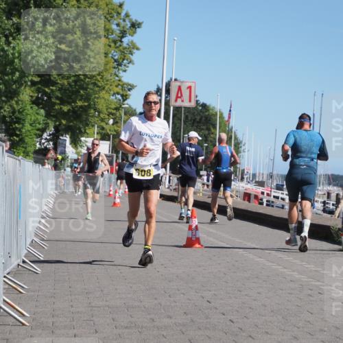 17.08.2025 - KN Förde Triathlon 2025 KatJ http://msf.ph/oto/8599281 17.08.2025 11:51:08 Laufen 296, 608 meine-sportfotos.de
