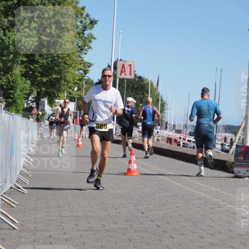 17.08.2025 - KN Förde Triathlon 2025 KatJ http://msf.ph/oto/8599284 17.08.2025 11:51:08 Laufen 296, 608 meine-sportfotos.de