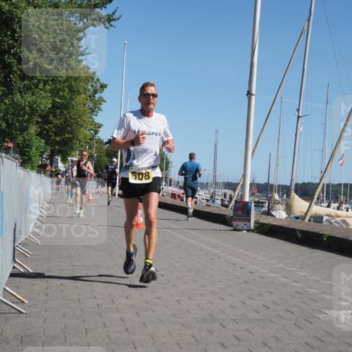 17.08.2025 - KN Förde Triathlon 2025 KatJ http://msf.ph/oto/8599310 17.08.2025 11:51:10 Laufen 296, 608 meine-sportfotos.de