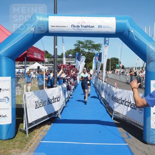 17.08.2025 - KN Förde Triathlon 2025 MichiJ http://msf.ph/oto/8599326 17.08.2025 14:03:39 Laufen 494, 546 meine-sportfotos.de