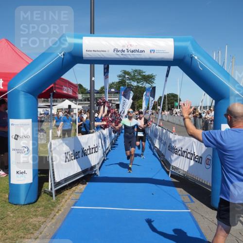 17.08.2025 - KN Förde Triathlon 2025 MichiJ http://msf.ph/oto/8599344 17.08.2025 14:03:40 Laufen 494, 546 meine-sportfotos.de