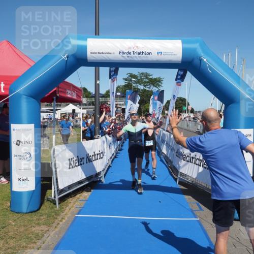 17.08.2025 - KN Förde Triathlon 2025 MichiJ http://msf.ph/oto/8599354 17.08.2025 14:03:41 Laufen 494, 546 meine-sportfotos.de