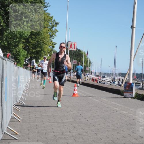 17.08.2025 - KN Förde Triathlon 2025 KatJ http://msf.ph/oto/8599355 17.08.2025 11:51:13 Laufen 296, 321, 608 meine-sportfotos.de