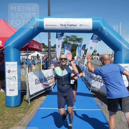 17.08.2025 - KN Förde Triathlon 2025 MichiJ http://msf.ph/oto/8599377 17.08.2025 14:03:42 Laufen 494, 546 meine-sportfotos.de