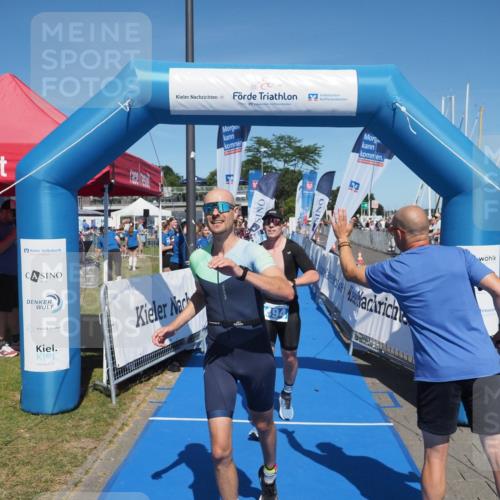 17.08.2025 - KN Förde Triathlon 2025 MichiJ http://msf.ph/oto/8599380 17.08.2025 14:03:42 Laufen 494, 546 meine-sportfotos.de