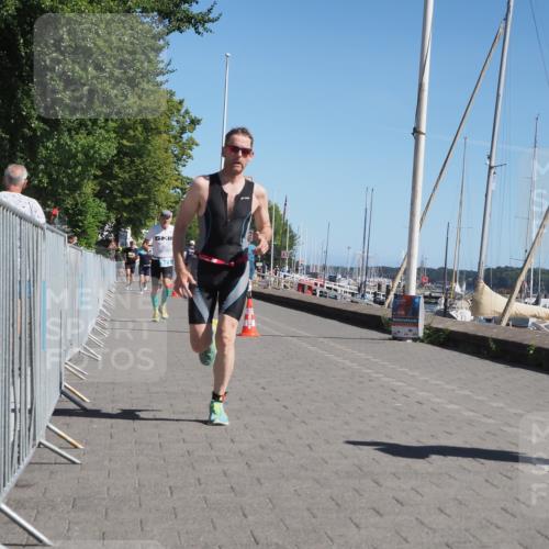 17.08.2025 - KN Förde Triathlon 2025 KatJ http://msf.ph/oto/8599382 17.08.2025 11:51:15 Laufen 296, 321 meine-sportfotos.de