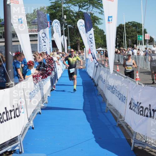 17.08.2025 - KN Förde Triathlon 2025 MichiJ http://msf.ph/oto/8599674 17.08.2025 12:15:09 Laufen 320, 343 meine-sportfotos.de