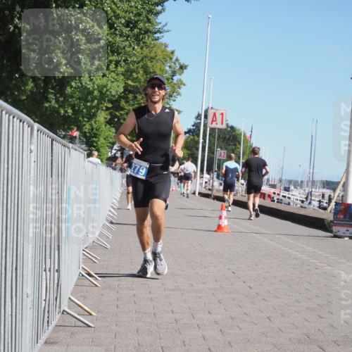 17.08.2025 - KN Förde Triathlon 2025 KatJ http://msf.ph/oto/8599701 17.08.2025 11:51:41 Laufen 273, 279, 387, 616 meine-sportfotos.de