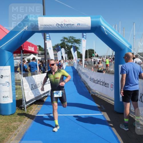 17.08.2025 - KN Förde Triathlon 2025 MichiJ http://msf.ph/oto/8599740 17.08.2025 12:15:12 Laufen 320 meine-sportfotos.de