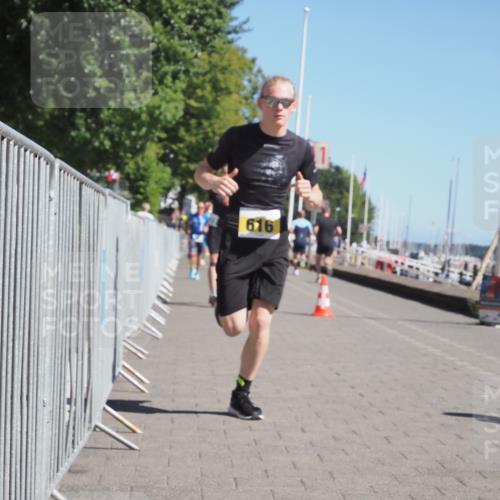 17.08.2025 - KN Förde Triathlon 2025 KatJ http://msf.ph/oto/8599743 17.08.2025 11:51:44 Laufen 273, 279, 316, 616 meine-sportfotos.de