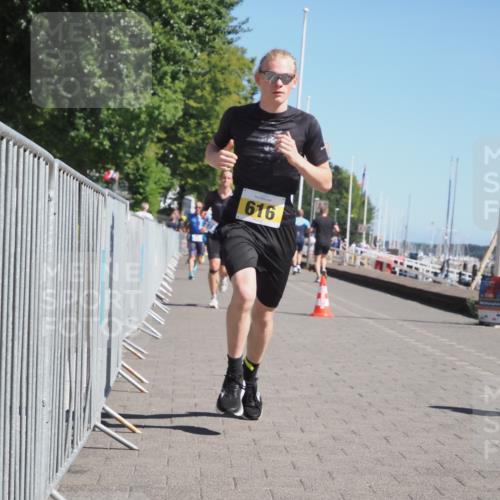 17.08.2025 - KN Förde Triathlon 2025 KatJ http://msf.ph/oto/8599746 17.08.2025 11:51:44 Laufen 273, 279, 316, 616 meine-sportfotos.de