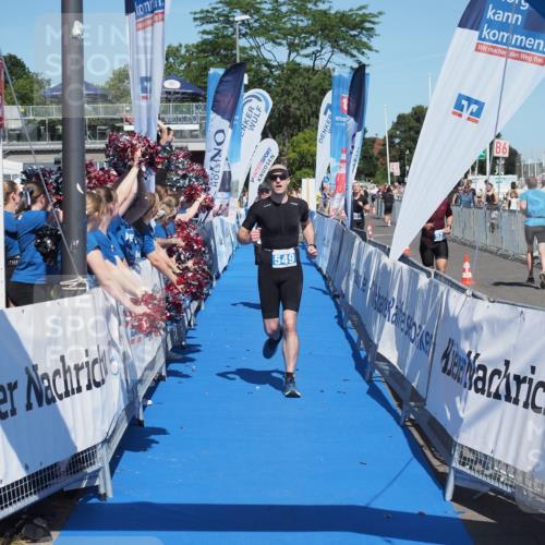 17.08.2025 - KN Förde Triathlon 2025 MichiJ http://msf.ph/oto/8599747 17.08.2025 14:04:45 Laufen 438, 549 meine-sportfotos.de