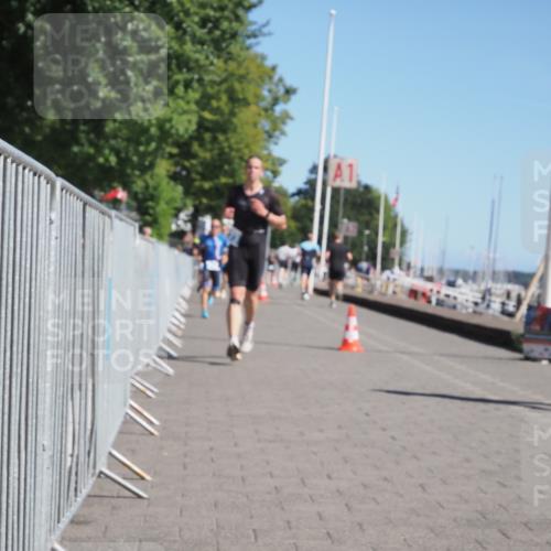 17.08.2025 - KN Förde Triathlon 2025 KatJ http://msf.ph/oto/8599770 17.08.2025 11:51:46 Laufen 273, 279, 316, 616 meine-sportfotos.de