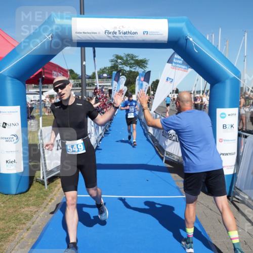 17.08.2025 - KN Förde Triathlon 2025 MichiJ http://msf.ph/oto/8599801 17.08.2025 14:04:47 Laufen 438, 549 meine-sportfotos.de