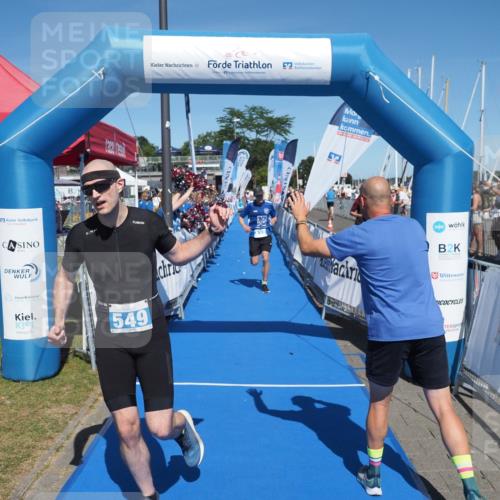 17.08.2025 - KN Förde Triathlon 2025 MichiJ http://msf.ph/oto/8599804 17.08.2025 14:04:47 Laufen 438, 549 meine-sportfotos.de