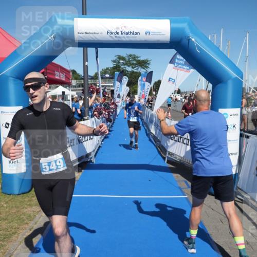 17.08.2025 - KN Förde Triathlon 2025 MichiJ http://msf.ph/oto/8599806 17.08.2025 14:04:47 Laufen 438, 549 meine-sportfotos.de