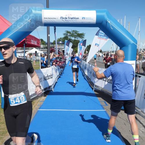 17.08.2025 - KN Förde Triathlon 2025 MichiJ http://msf.ph/oto/8599808 17.08.2025 14:04:47 Laufen 438, 549 meine-sportfotos.de