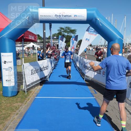 17.08.2025 - KN Förde Triathlon 2025 MichiJ http://msf.ph/oto/8599812 17.08.2025 14:04:48 Laufen 438, 549 meine-sportfotos.de
