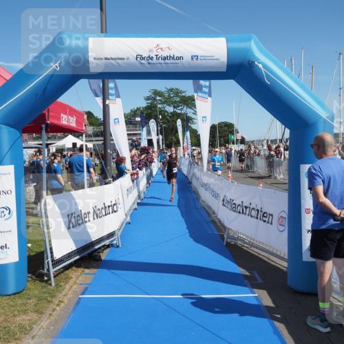 17.08.2025 - KN Förde Triathlon 2025 MichiJ http://msf.ph/oto/8599957 17.08.2025 12:15:40 Laufen 379, 612 meine-sportfotos.de