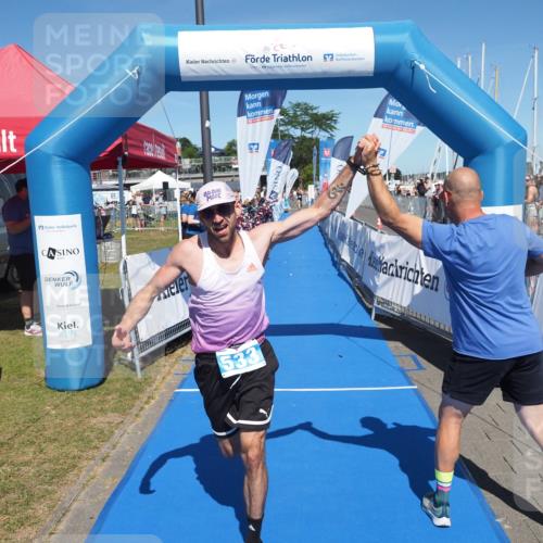 17.08.2025 - KN Förde Triathlon 2025 MichiJ http://msf.ph/oto/8599976 17.08.2025 14:04:57 Laufen 533 meine-sportfotos.de