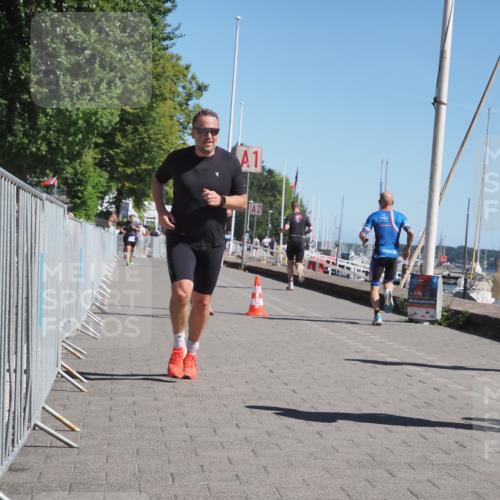 17.08.2025 - KN Förde Triathlon 2025 KatJ http://msf.ph/oto/8600051 17.08.2025 11:52:01 Laufen 278, 281, 642 meine-sportfotos.de