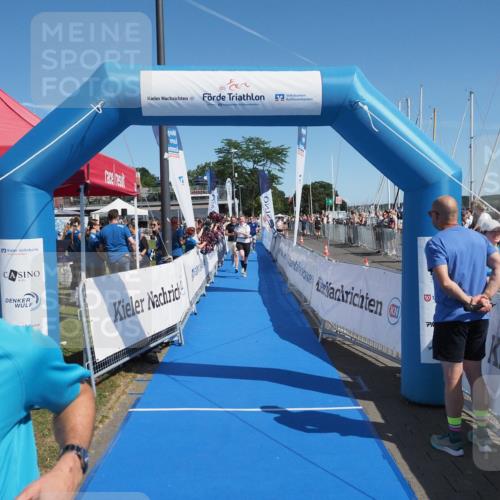 17.08.2025 - KN Förde Triathlon 2025 MichiJ http://msf.ph/oto/8600078 17.08.2025 12:15:44 Laufen 379, 612 meine-sportfotos.de