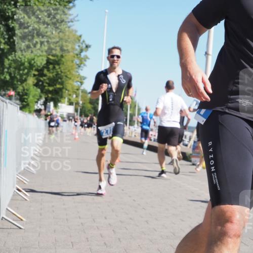 17.08.2025 - KN Förde Triathlon 2025 KatJ http://msf.ph/oto/8600109 17.08.2025 11:52:03 Laufen 278, 281 meine-sportfotos.de