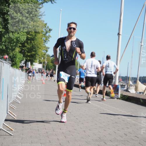 17.08.2025 - KN Förde Triathlon 2025 KatJ http://msf.ph/oto/8600118 17.08.2025 11:52:03 Laufen 278, 281 meine-sportfotos.de