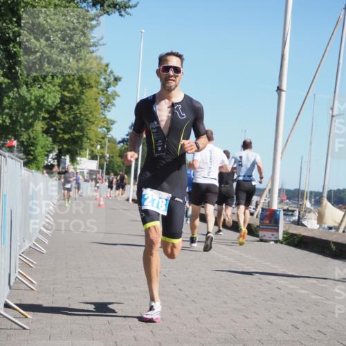 17.08.2025 - KN Förde Triathlon 2025 KatJ http://msf.ph/oto/8600128 17.08.2025 11:52:04 Laufen 278, 281 meine-sportfotos.de