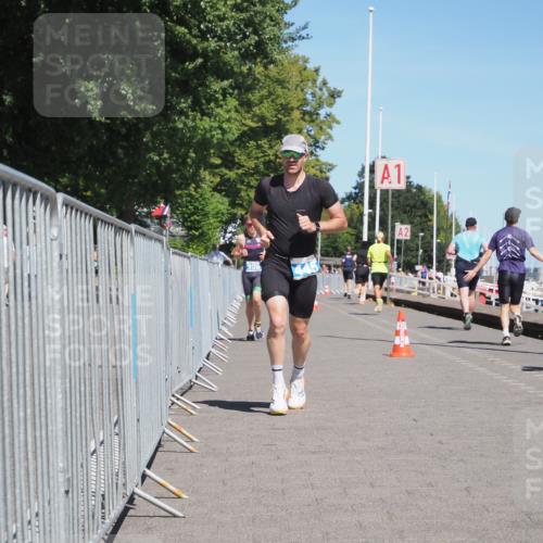 17.08.2025 - KN Förde Triathlon 2025 KatJ http://msf.ph/oto/8600439 17.08.2025 13:41:30 Laufen 395, 445 meine-sportfotos.de