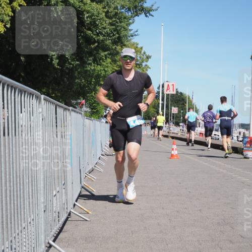 17.08.2025 - KN Förde Triathlon 2025 KatJ http://msf.ph/oto/8600480 17.08.2025 13:41:31 Laufen 395, 445 meine-sportfotos.de