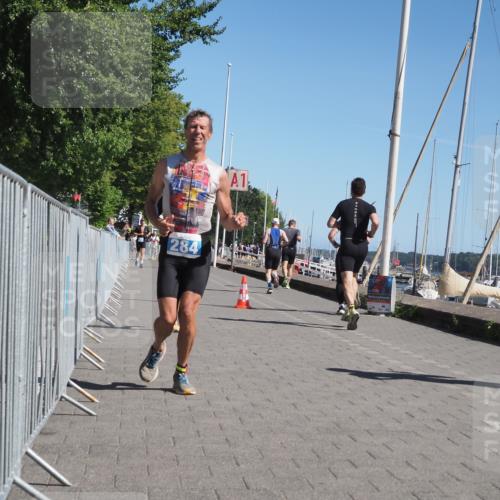 17.08.2025 - KN Förde Triathlon 2025 KatJ http://msf.ph/oto/8600496 17.08.2025 11:52:32 Laufen 284, 390 meine-sportfotos.de