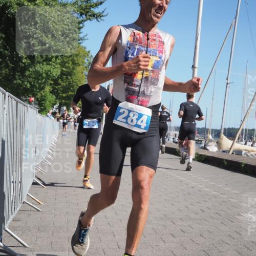 17.08.2025 - KN Förde Triathlon 2025 KatJ http://msf.ph/oto/8600549 17.08.2025 11:52:33 Laufen 284, 390 meine-sportfotos.de