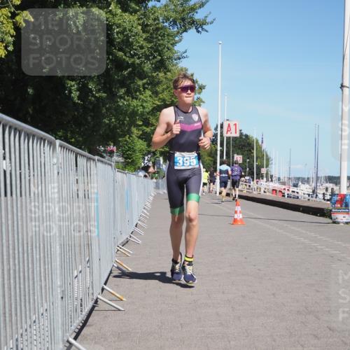 17.08.2025 - KN Förde Triathlon 2025 KatJ http://msf.ph/oto/8600552 17.08.2025 13:41:35 Laufen 395, 445 meine-sportfotos.de