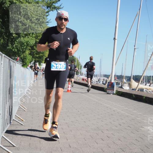 17.08.2025 - KN Förde Triathlon 2025 KatJ http://msf.ph/oto/8600609 17.08.2025 11:52:35 Laufen 284, 390 meine-sportfotos.de