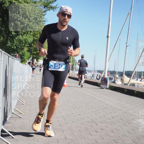17.08.2025 - KN Förde Triathlon 2025 KatJ http://msf.ph/oto/8600619 17.08.2025 11:52:35 Laufen 284, 390 meine-sportfotos.de