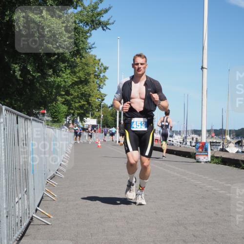 17.08.2025 - KN Förde Triathlon 2025 KatJ http://msf.ph/oto/8600685 17.08.2025 13:41:46 Laufen 453 meine-sportfotos.de