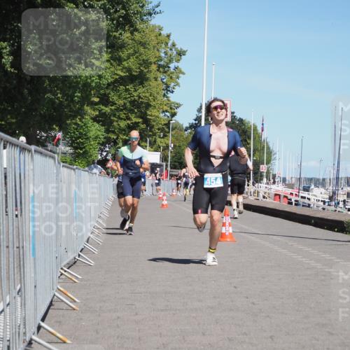 17.08.2025 - KN Förde Triathlon 2025 KatJ http://msf.ph/oto/8600736 17.08.2025 13:41:58 Laufen 454, 477, 546 meine-sportfotos.de