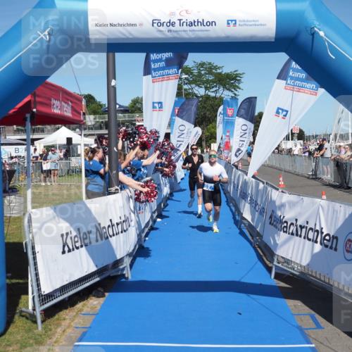 17.08.2025 - KN Förde Triathlon 2025 MichiJ http://msf.ph/oto/8600755 17.08.2025 14:05:58 Laufen 517, 527 meine-sportfotos.de